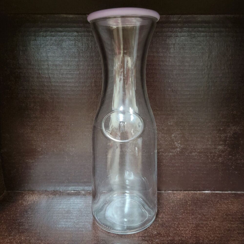Clear Glass Carafe with Lid Juice Water Pitcher Serving Jug In/Outdoor 1 Liter